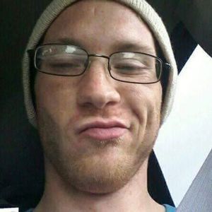 Meet your Posher, Dustin